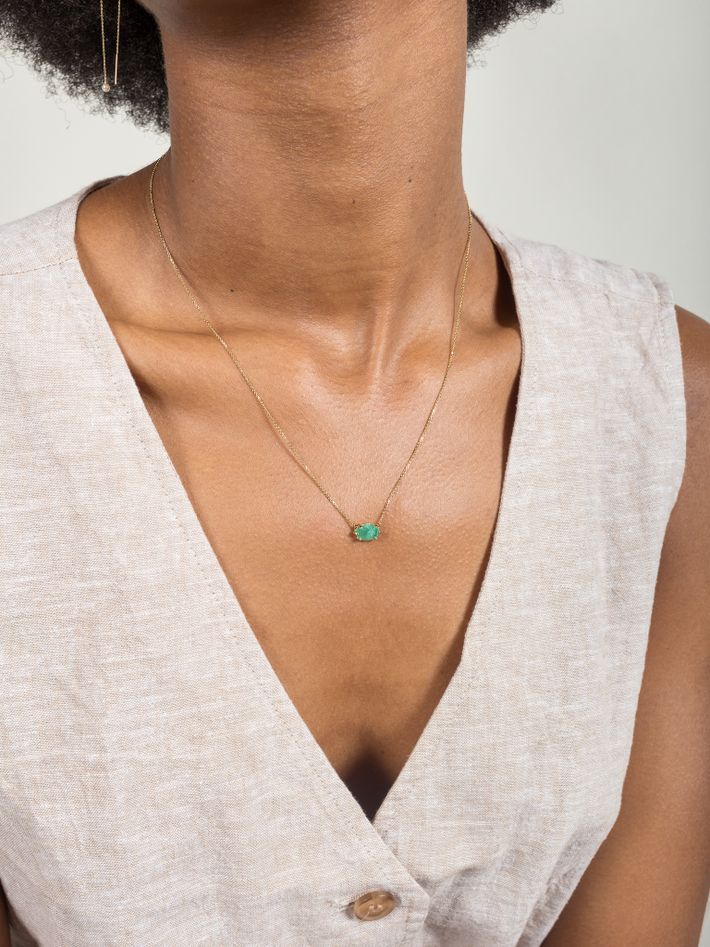 Nefretiti emerald necklace