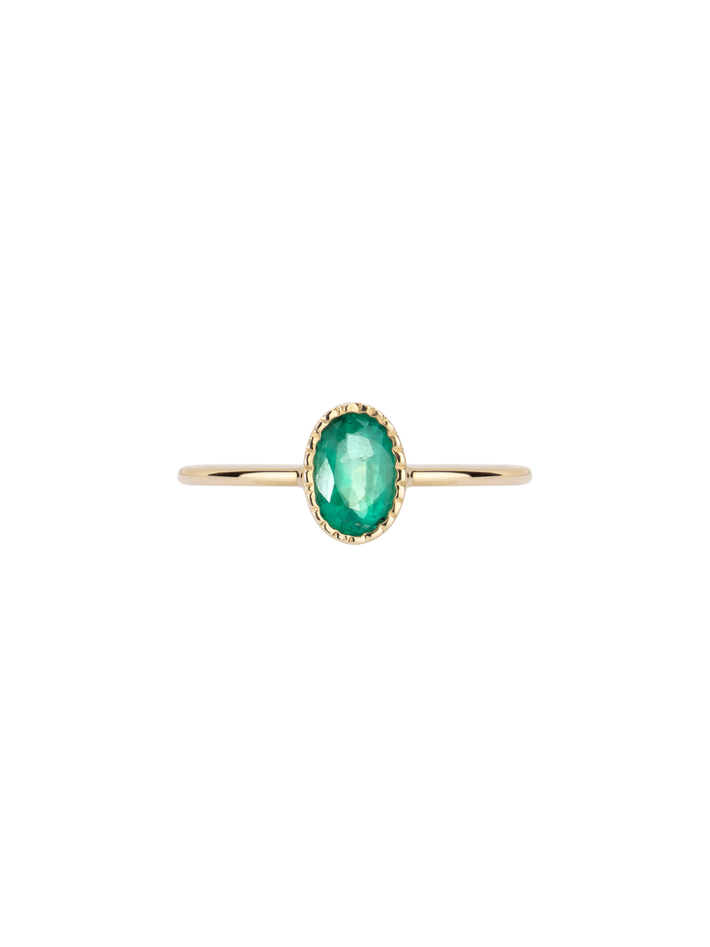 Oval emerald wisp ring