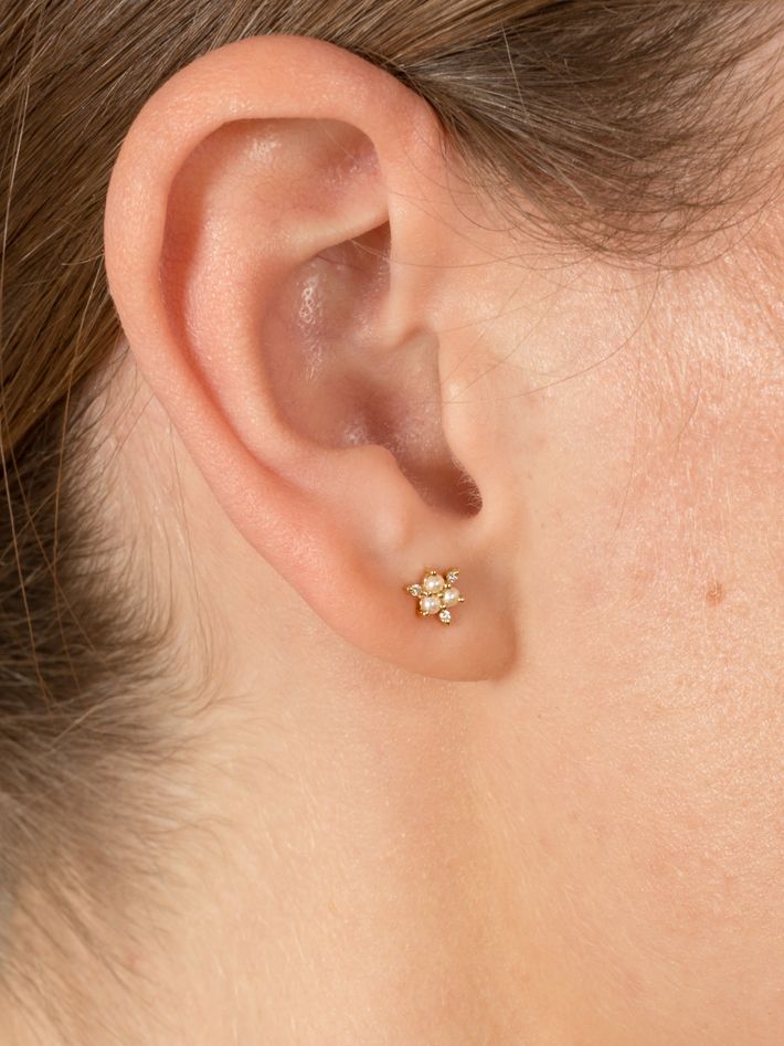 Pearl diamond snowflake stud