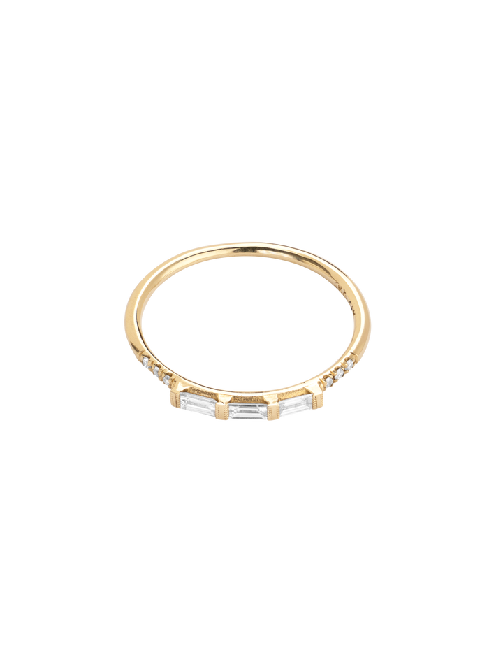 Three baguette equilibrium ring