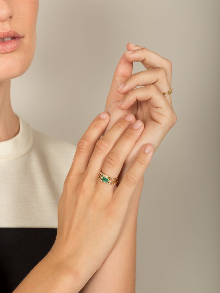 Emerald lexie ring