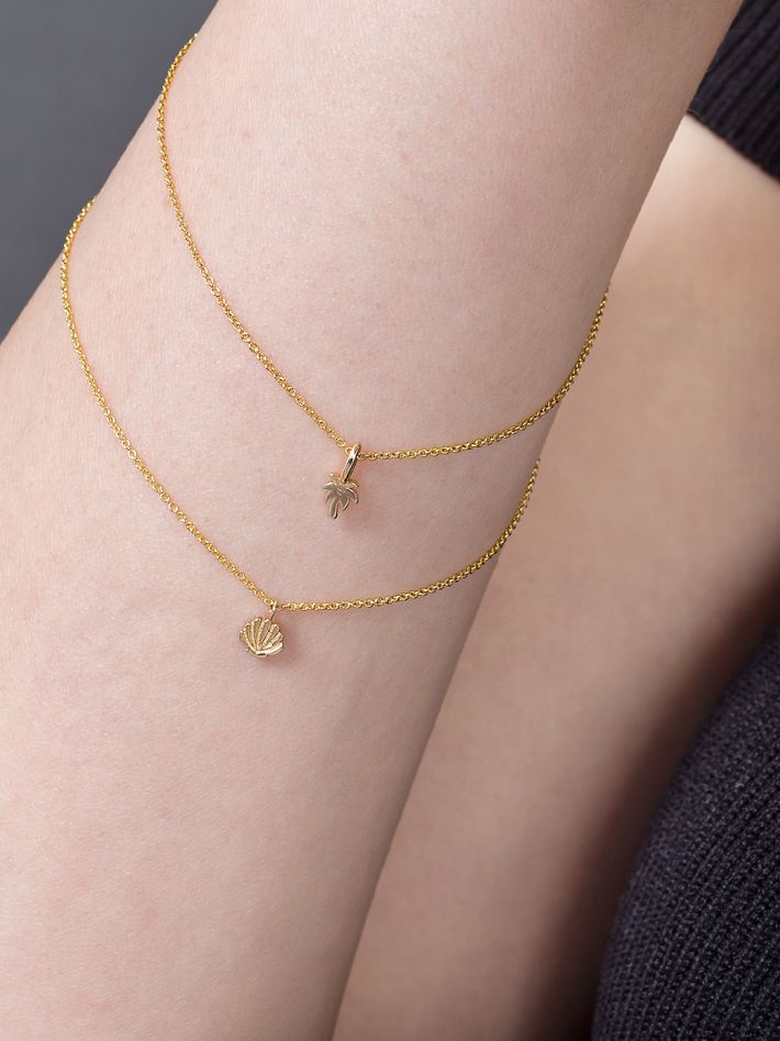 Gold petite bracelet