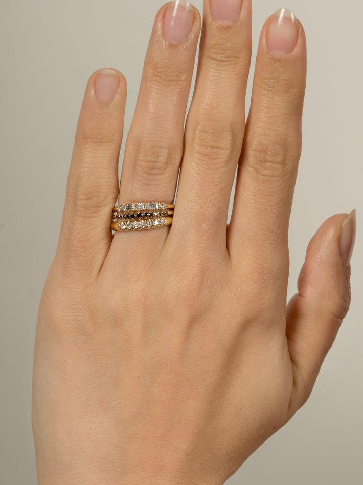 Chubby half round semi pave band