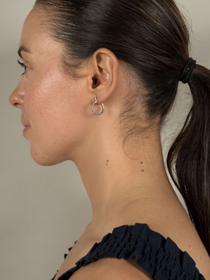 Fine luna earring
