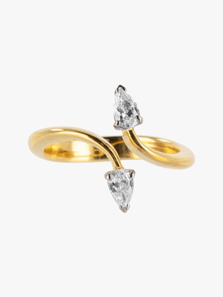 Sculptural 2 pear diamond ring