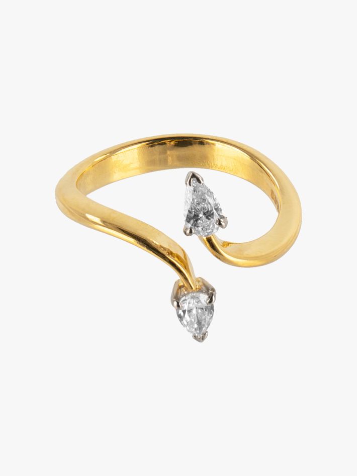 Sculptural 2 pear diamond ring