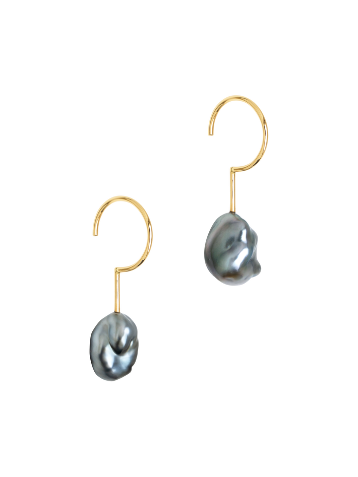 Simple grey keshi small hoop earrings