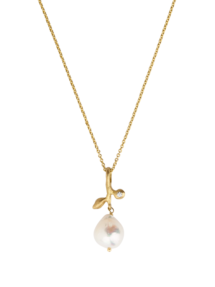 Leaf pearl necklace