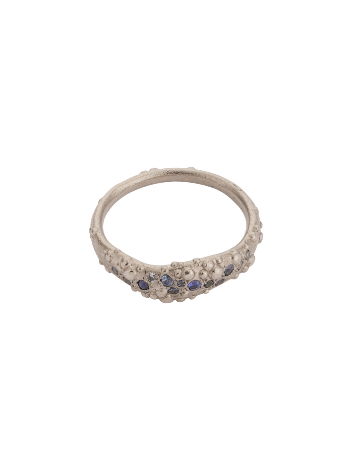 Orno wide ring with blue sapphires colour fade