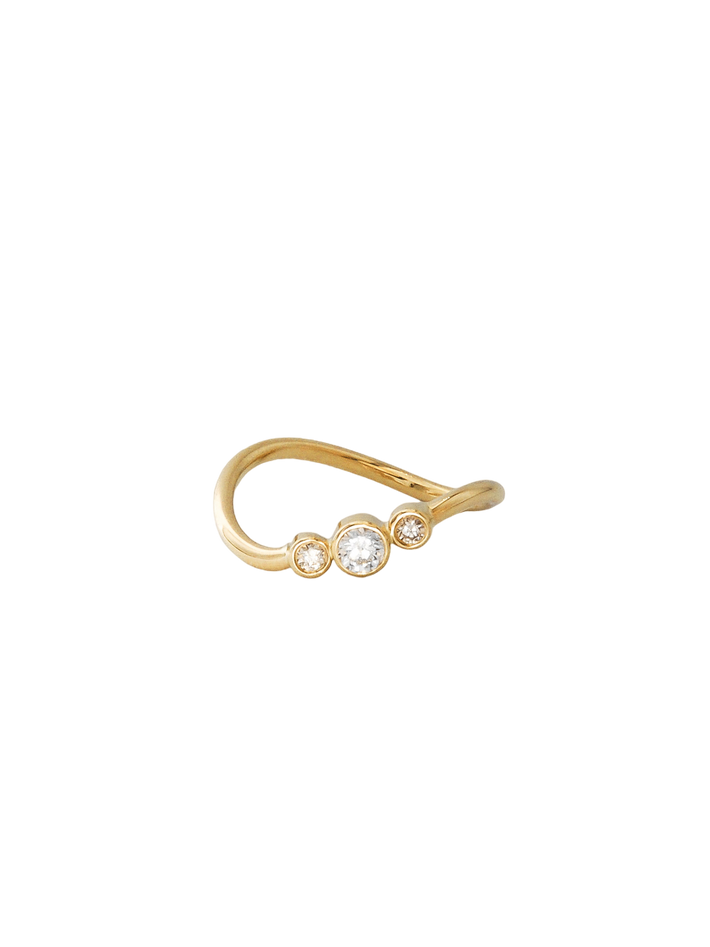 Wave ring with three diamonds by Julie Wagner Jewellery Finematter