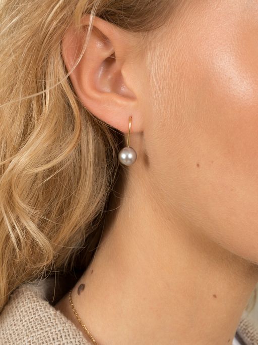 Tahitian pearl drop earrings photo
