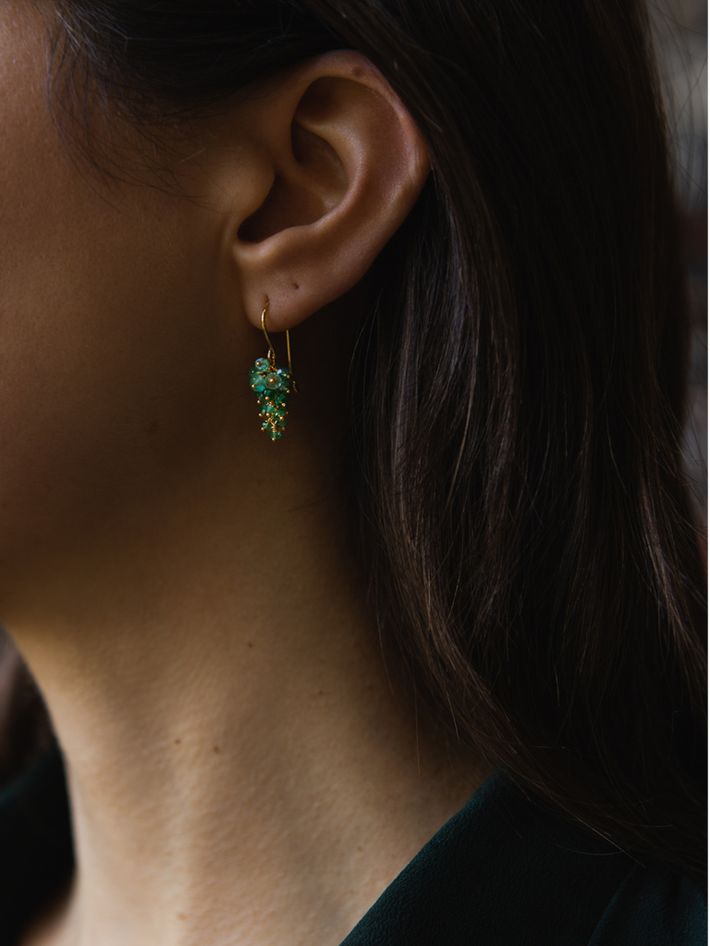 Grape earrings in emerald and gold vermeil