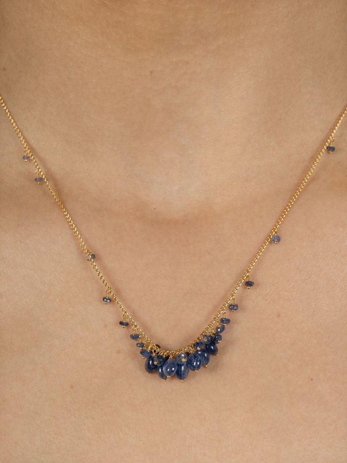 Oval sapphire bead necklace	