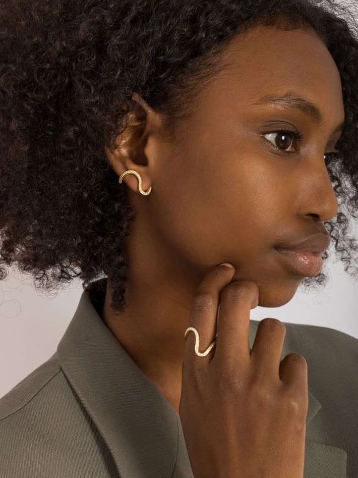 Trace pavé earrings