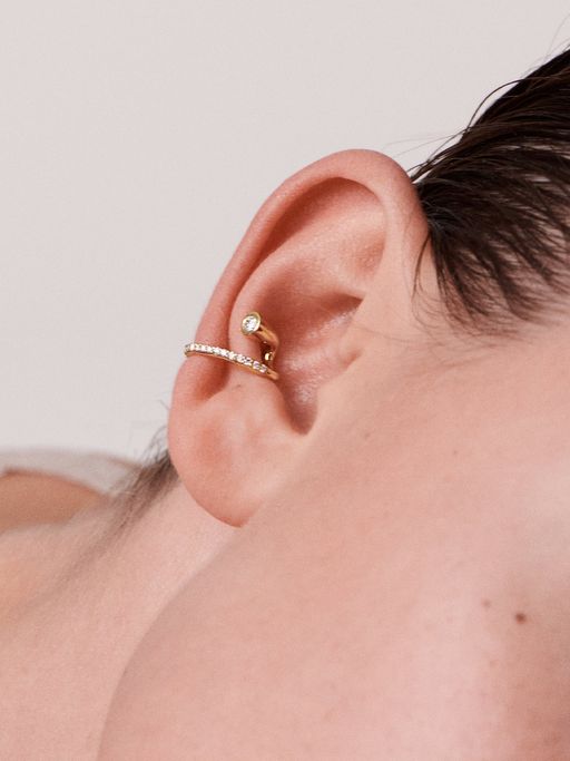 Crescendo pavé diamond ear cuff photo