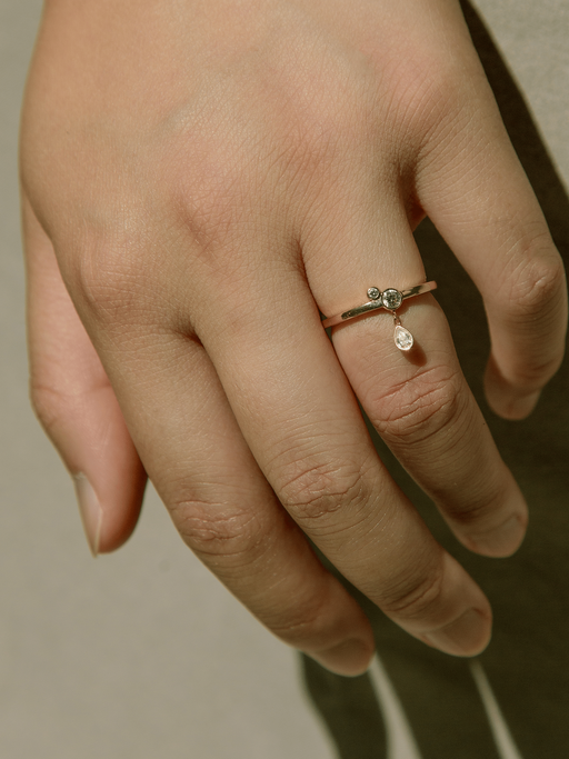 Mini pear serif ring photo