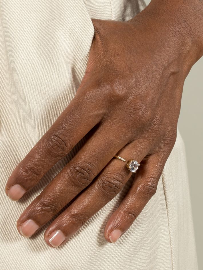 Brilliant diamond crescendo ring