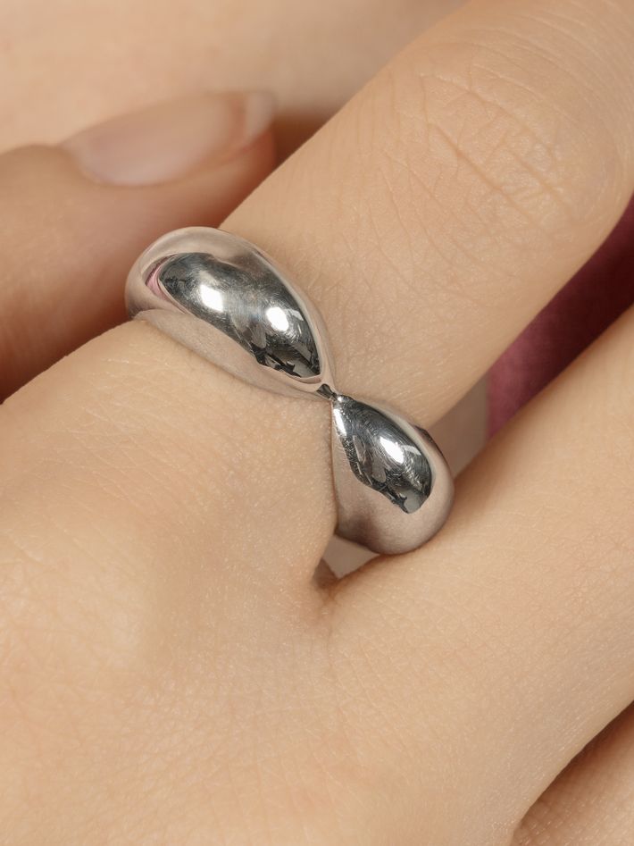 Éternal cloud ring