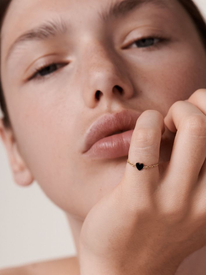 Mini mini enamel heart chain ring 