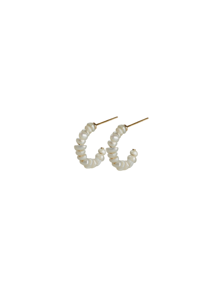 Biwa pearl hoop earrings