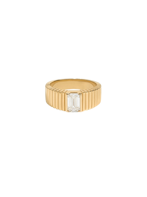 Solis Ribbed Ring Emerald Diamond photo