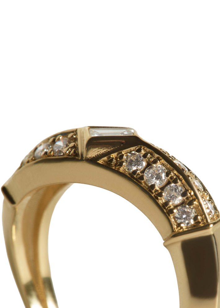 Franco curved ring diamond