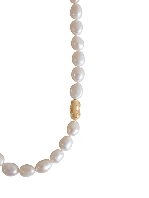 Ruth Baroque Pearl Necklace photo