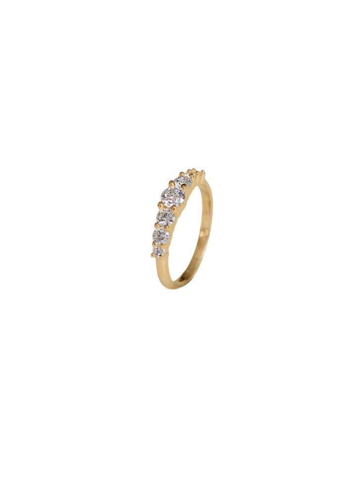 Calla round brilliant ring diamond