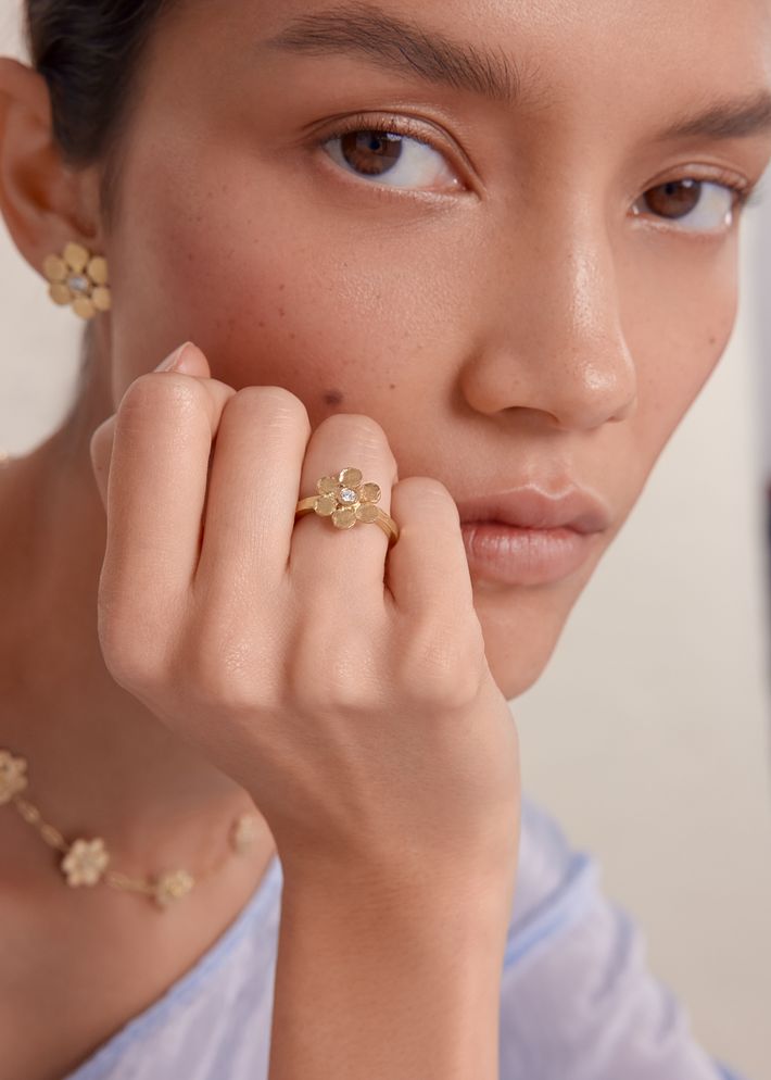 Jasmine ring