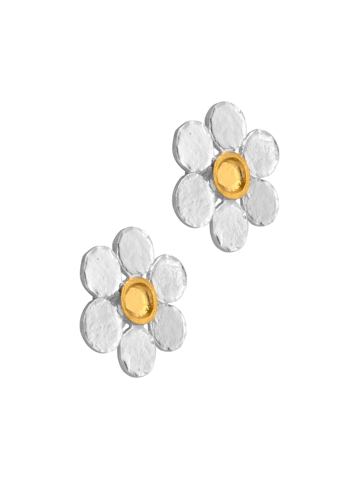 Daisy studs