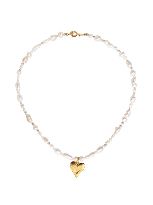 A joyas heart with baroque pearls photo