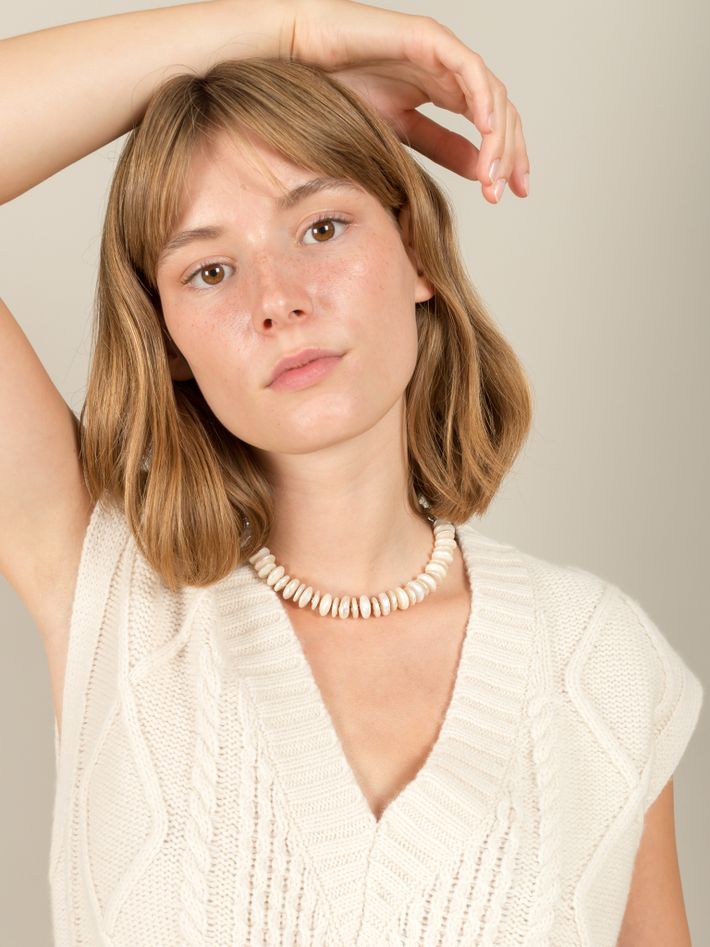 Organic button pearl necklace