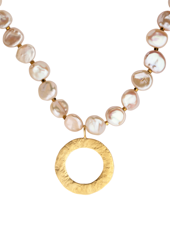 Pale pink pearl necklace