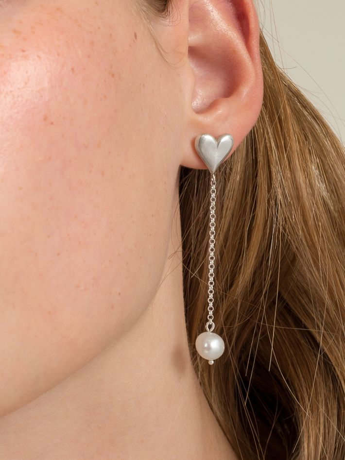 Amor earrings