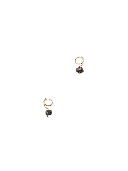 Flair hoops no.2 in 18kt gold photo