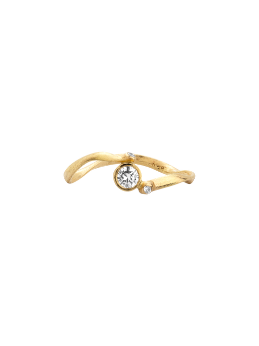 Flair ring with 3 diamonds photo