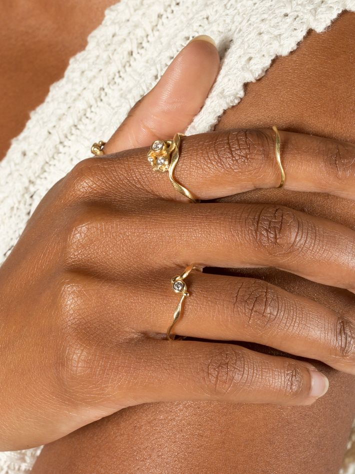 Flair ring with 3 Australian diamonds