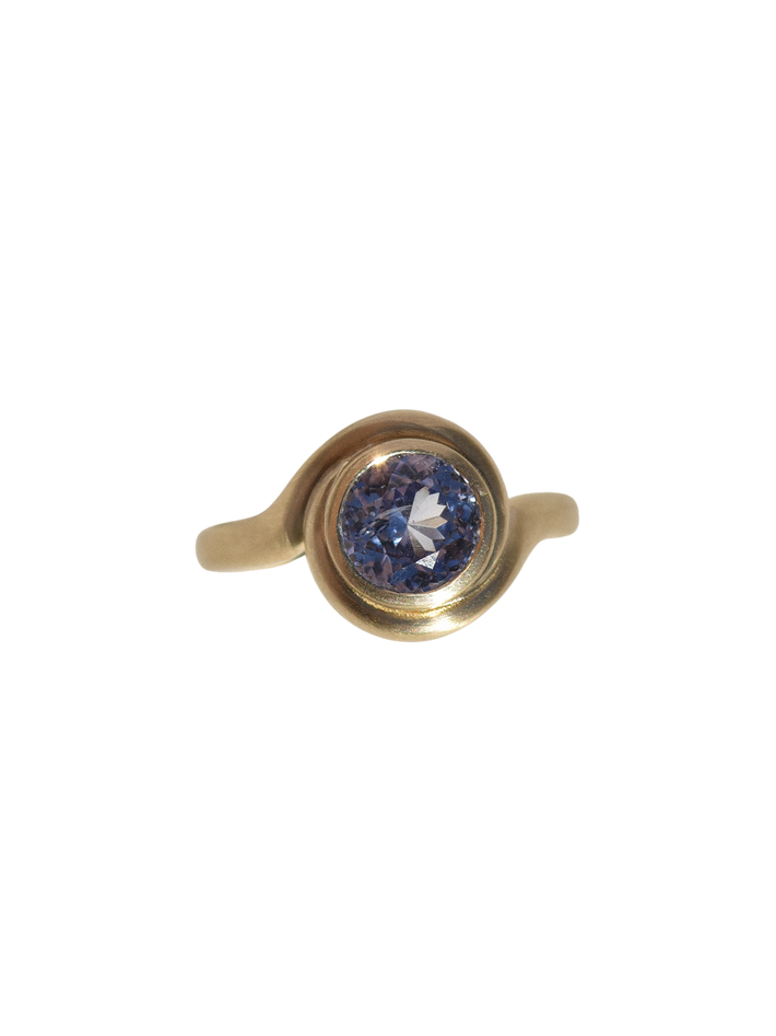 Infinite ring with 1.89 ct australian sapphire