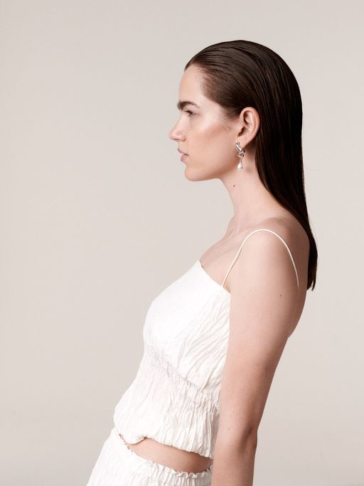 Dollop studs with pearls photo