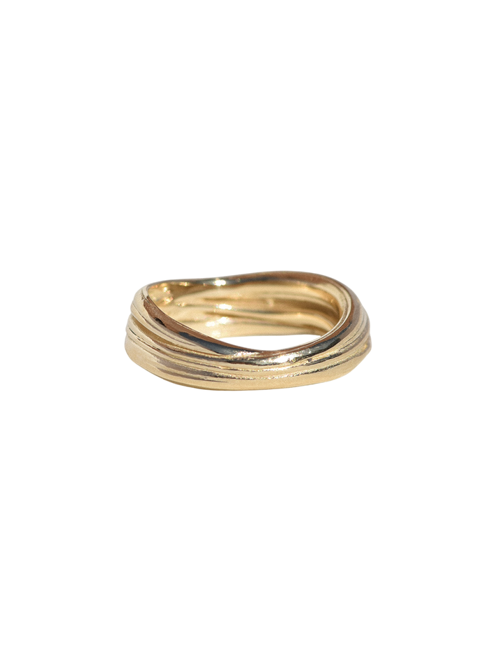 Gold soft wave ring