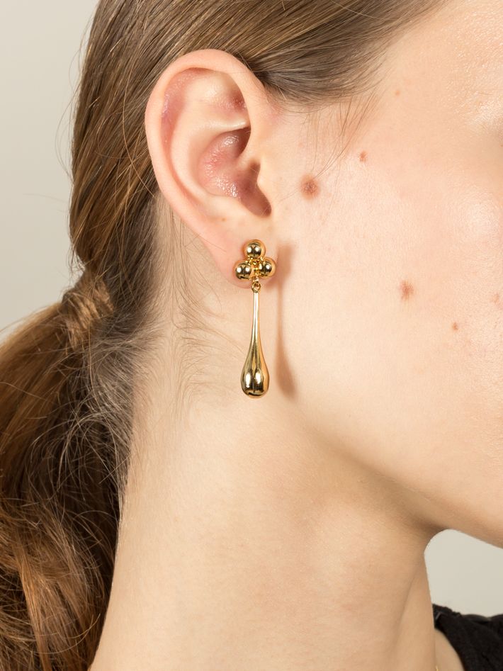 Pendal drop earrings