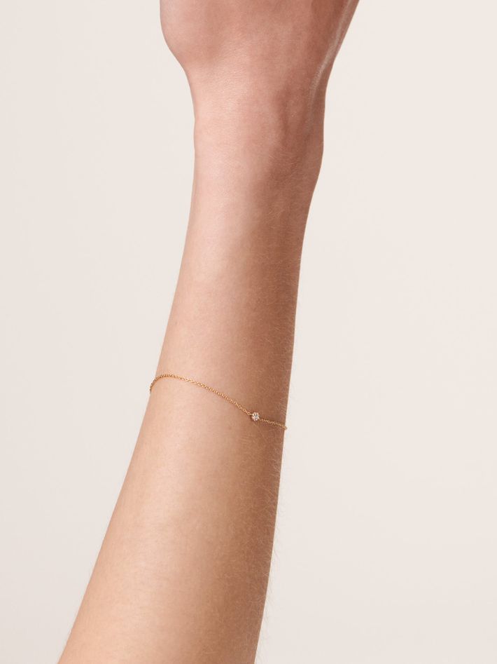 Floating princess cut diamond bracelet