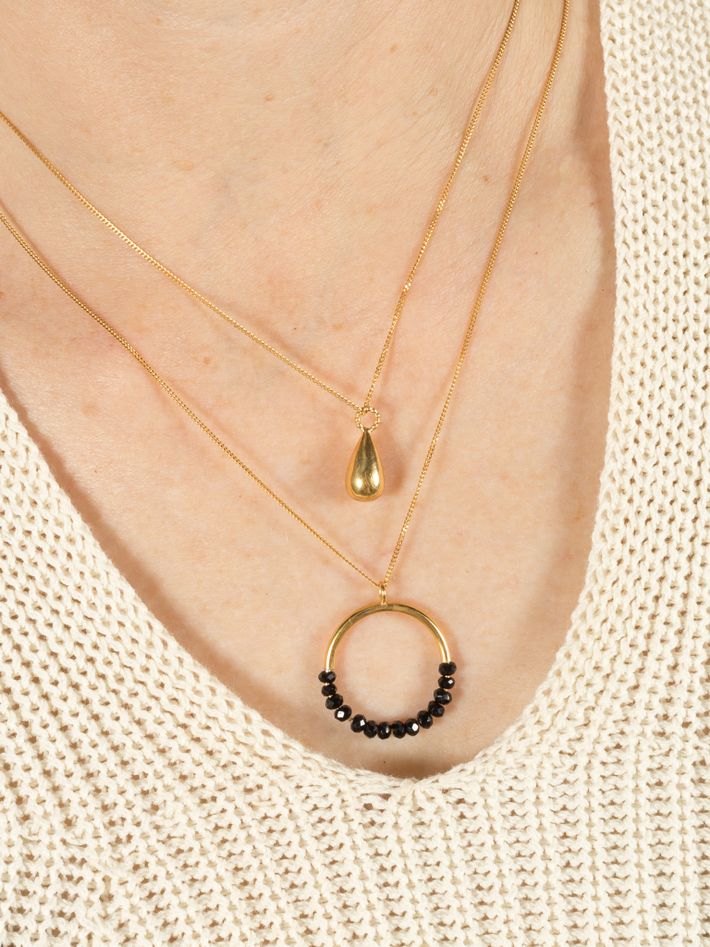 Golden teardrop necklace