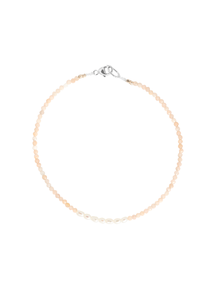 Peach moonstone and 7 pearl beaded bracelet