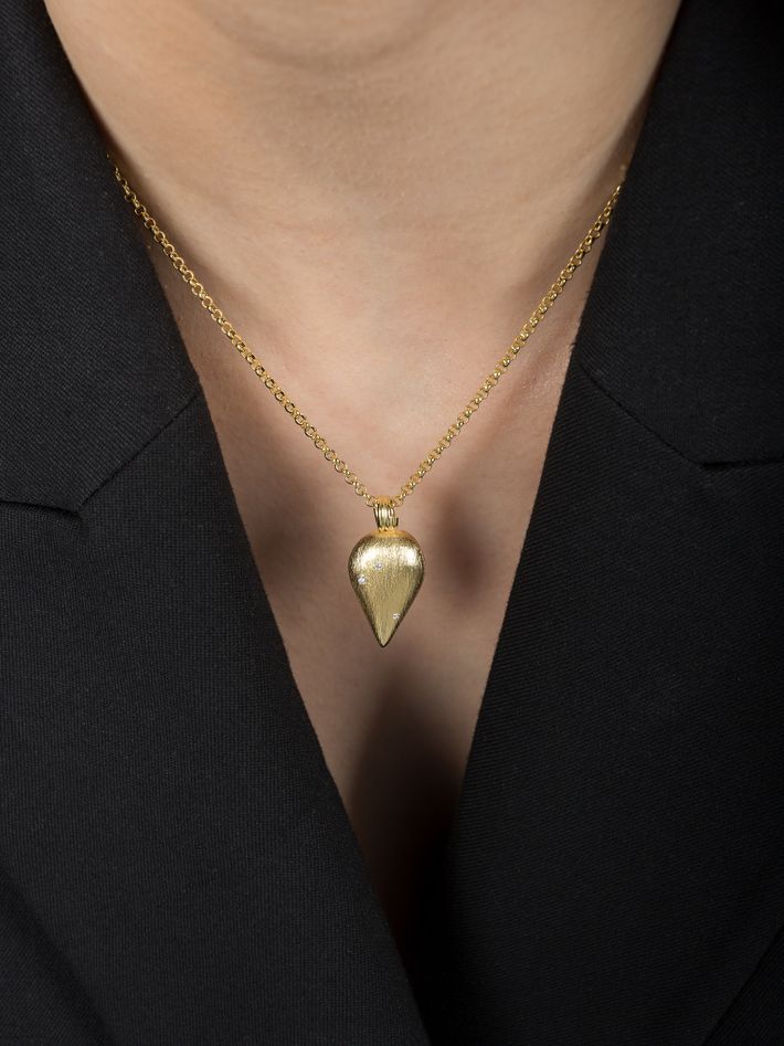 Štěstí necklace with diamonds