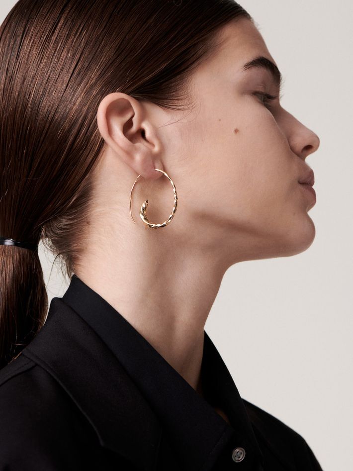 Large flow polished asymmetric hoops