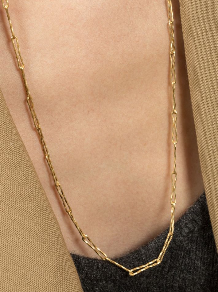 Thin flow necklace