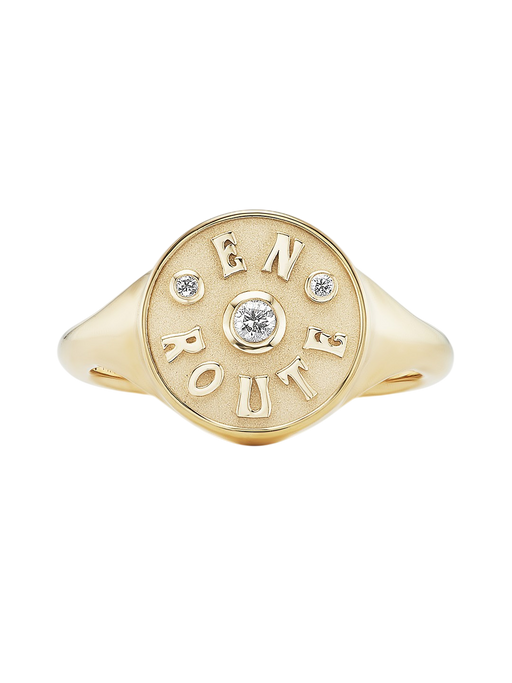 En Route Signet White Diamond photo