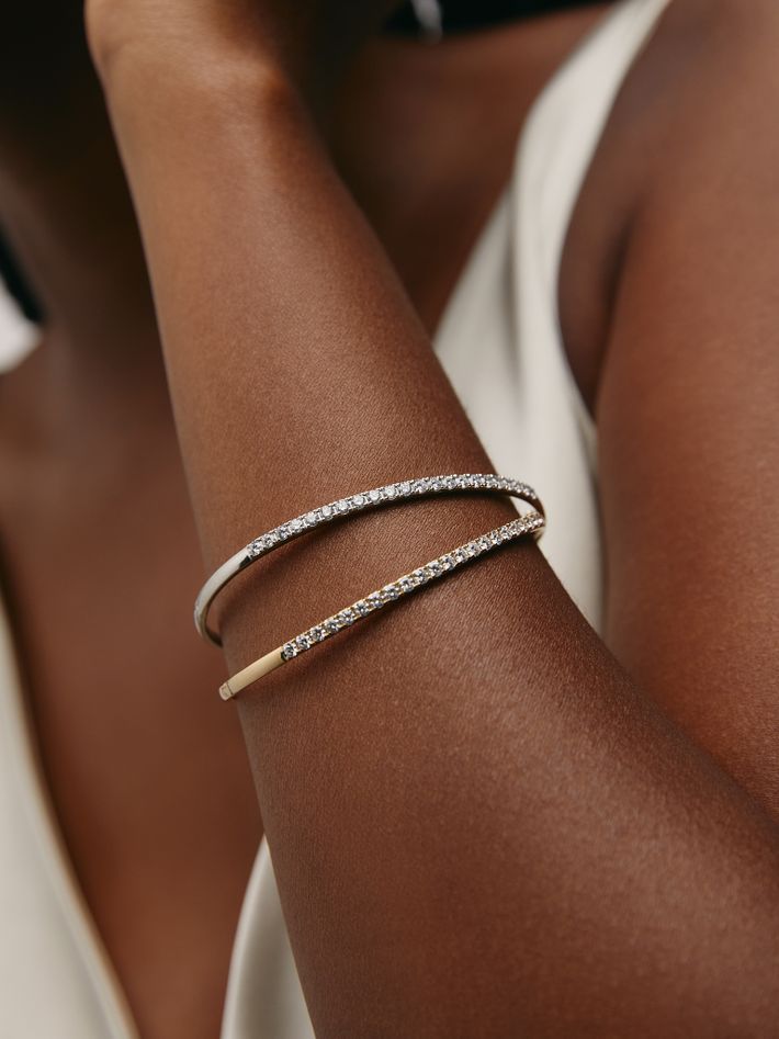 Leonis bangle - white gold