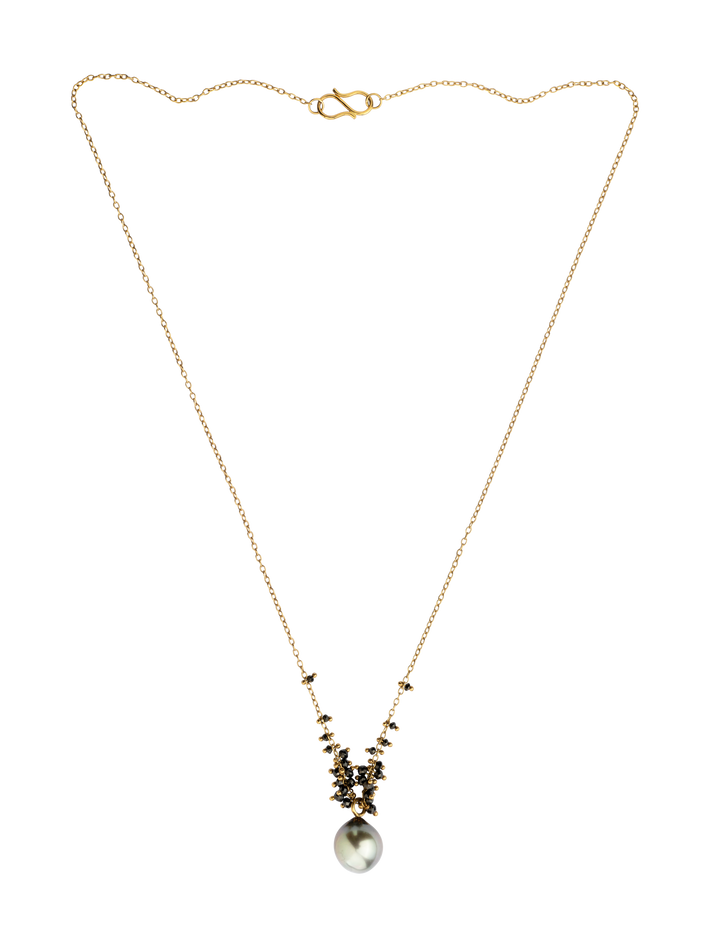 Provence necklace with black diamonds